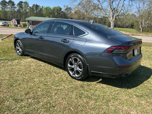 Used 2024 Honda Accord EX-L image 12