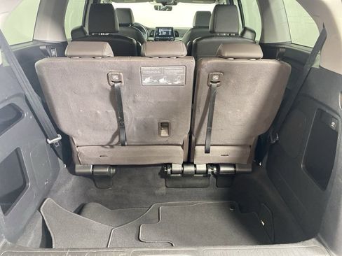 Used 2018 Honda Odyssey EX-L image 27