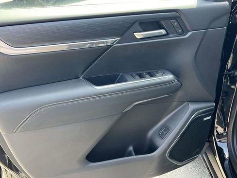 New 2025 GMC Acadia Elevation image 10