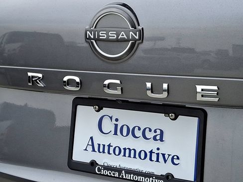 Used 2023 Nissan Rogue SV AWD/4WD image 29