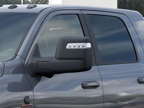 New 2026 RAM 2500 Laramie AWD/4WD image 12