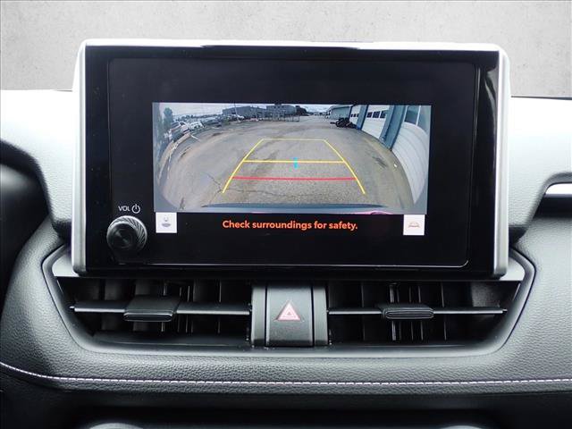Used 2024 Toyota RAV4 LE AWD/4WD image 16