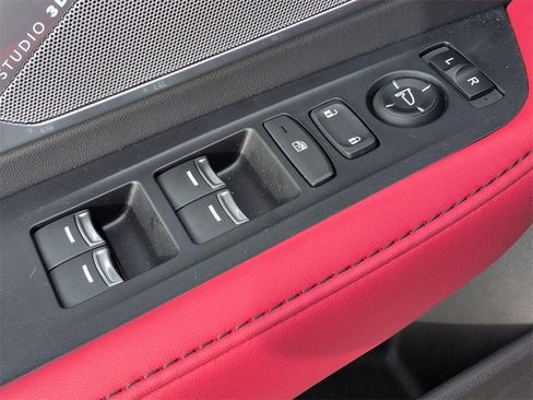 Used 2025 Acura RDX A-Spec image 16