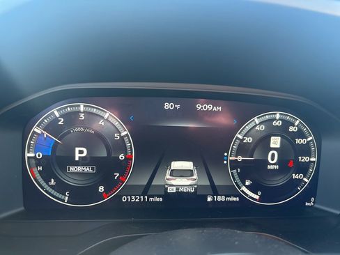 Used 2024 Mitsubishi Outlander AWD image 9