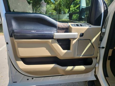 Used 2017 Ford F350 Lariat w/ Lariat Ultimate Package image 18