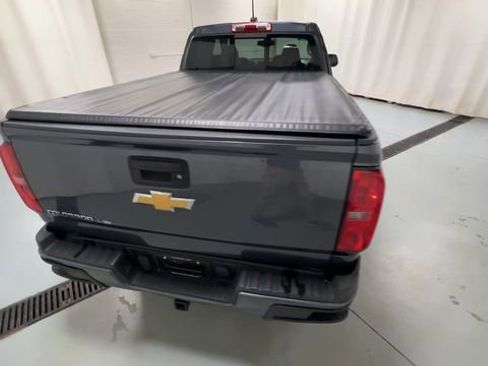 Used 2017 Chevrolet Colorado Z71 AWD/4WD image 7