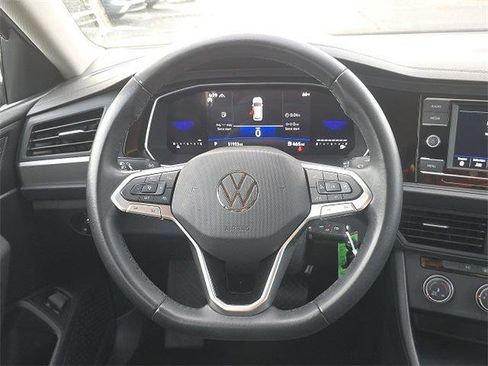Used 2024 Volkswagen Jetta S image 8