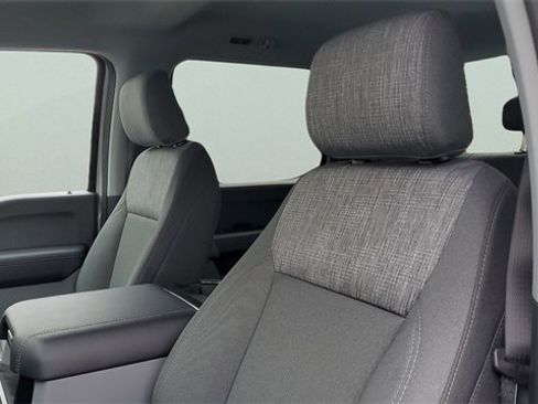 New 2026 Ford F250 XLT w/ Tremor Off-Road Package image 17