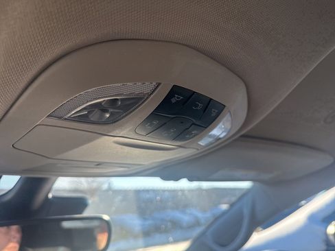 Used 2021 Chrysler Pacifica Touring-L image 23