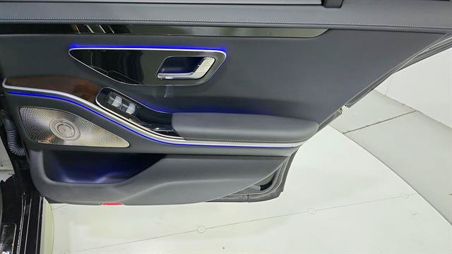 Used 2025 Mercedes-Benz S 500 4MATIC image 33