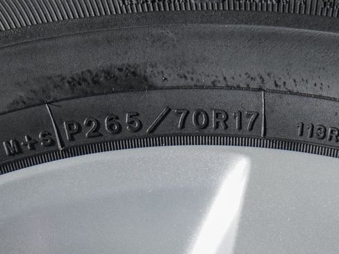 Used 2017 RAM 1500 Tradesman w/ Chrome Appearance Group image 32