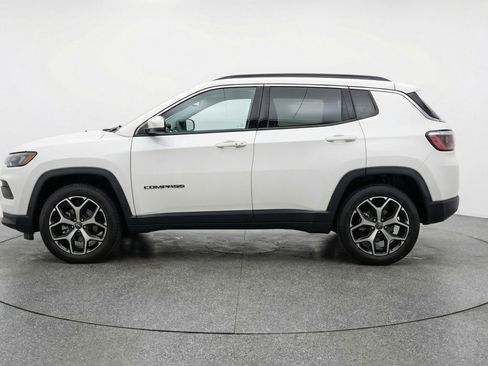 Used 2025 Jeep Compass Limited AWD/4WD image 5