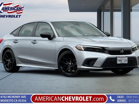 Used 2024 Honda Civic Sport image 1
