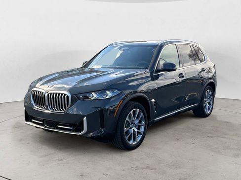 New 2026 BMW X5 xDrive40i w/ Premium Package image 3