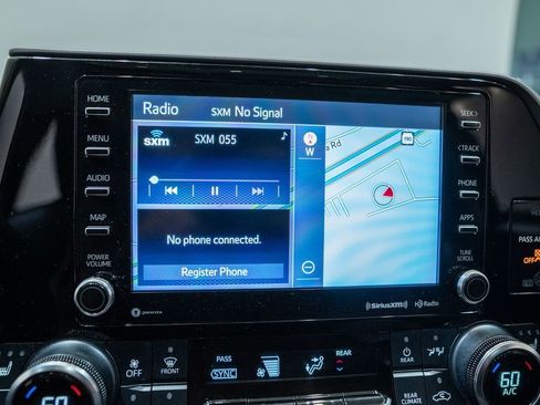 Certified 2022 Toyota Highlander XLE image 24