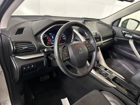 Used 2023 Mitsubishi Eclipse Cross SE image 13