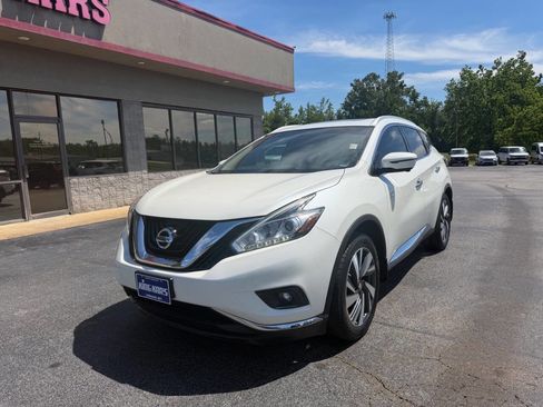 Used 2017 Nissan Murano Platinum w/ Platinum Technology Package FWD image 2