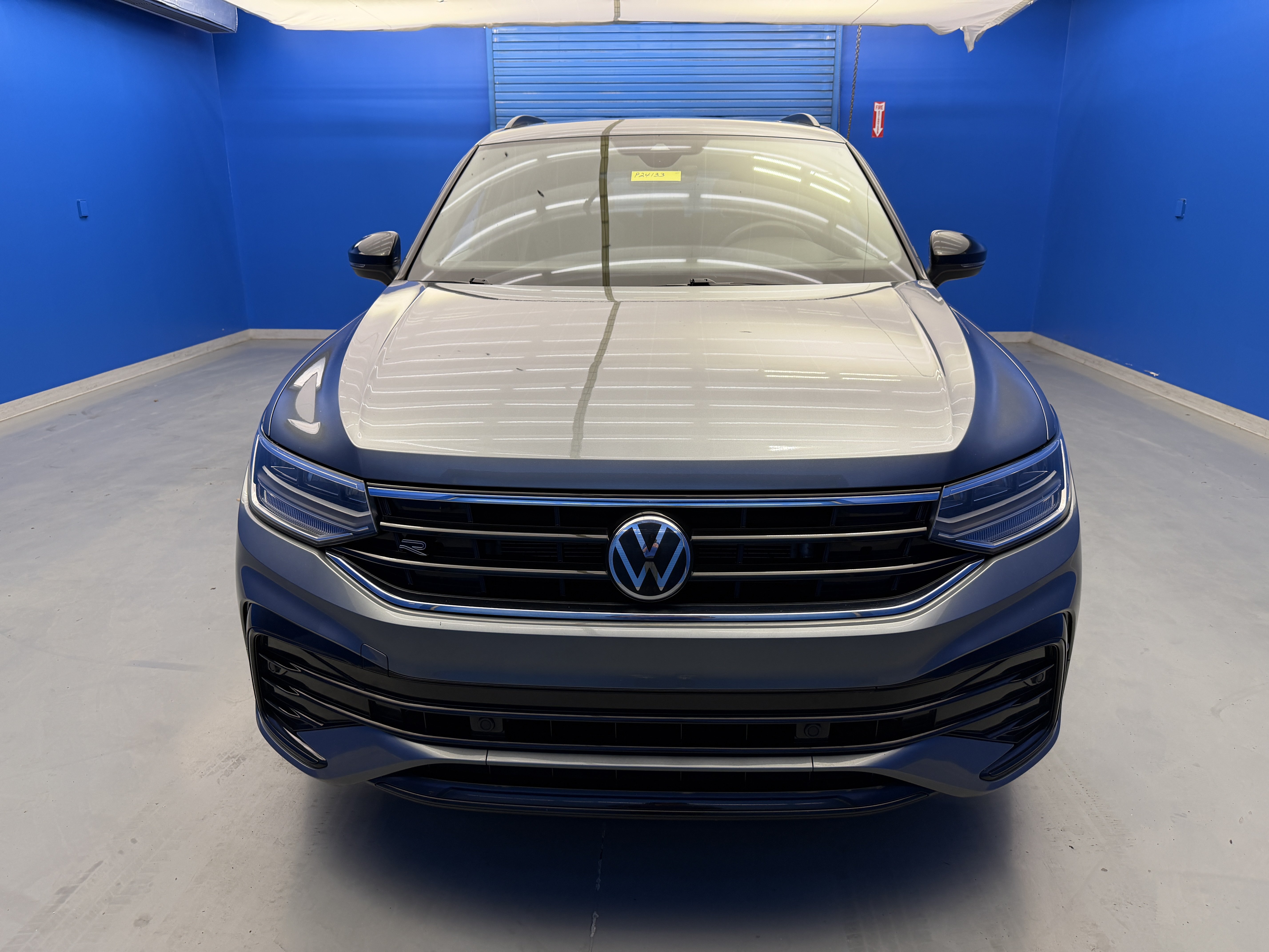 Certified 2023 Volkswagen Tiguan SE R-Line FWD image 3