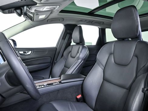 Certified 2023 Volvo XC60 B5 Plus w/ Protection Package AWD/4WD image 7