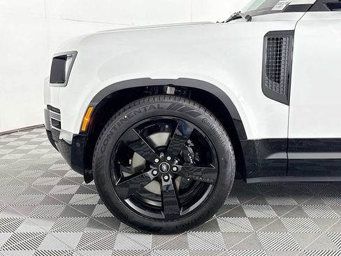 New 2025 Land Rover Defender 130 V8 image 29