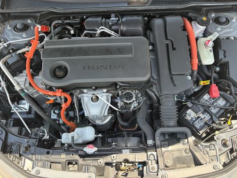 Certified 2025 Honda Civic Sport Touring image 30