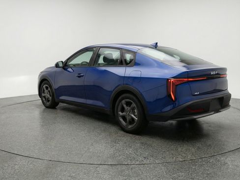 Used 2025 Kia K4 LXS image 6