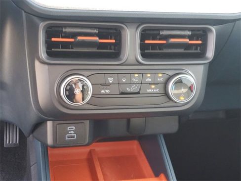 Used 2024 Ford Maverick XLT image 23