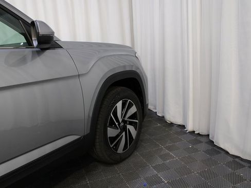 New 2026 Volkswagen Atlas SE image 28