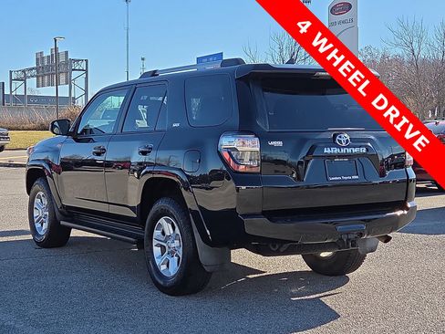 Used 2019 Toyota 4Runner SR5 image 4