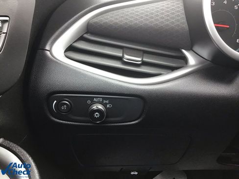 Used 2022 Chevrolet Malibu LT image 31