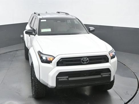 New 2026 Toyota 4Runner SR5 AWD/4WD image 28