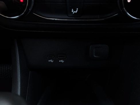 Used 2025 Buick Encore GX Preferred FWD image 24
