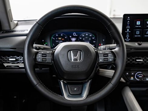 Used 2025 Honda Accord Touring image 40