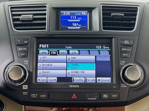 Used 2011 Toyota Highlander Limited w/ Tow Pkg image 14