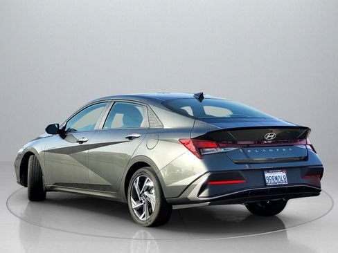 Certified 2025 Hyundai Elantra Sport image 5