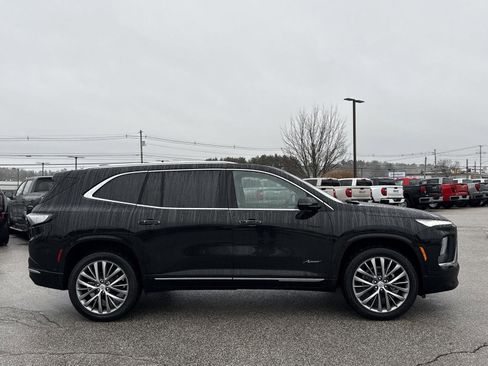 New 2026 Buick Enclave Avenir w/ Super Cruise Package image 5