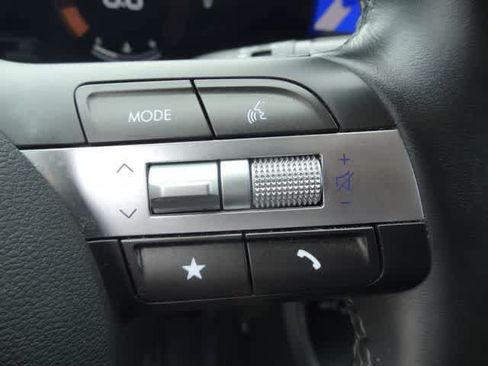 Used 2024 Hyundai Kona SEL AWD/4WD image 17