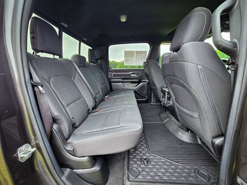 Used 2020 RAM 1500 Big Horn AWD/4WD image 36