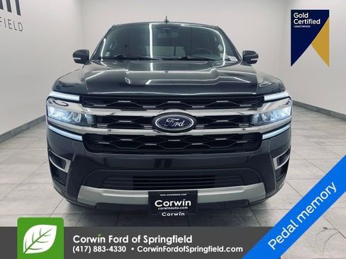 Used 2024 Ford Expedition Limited image 7