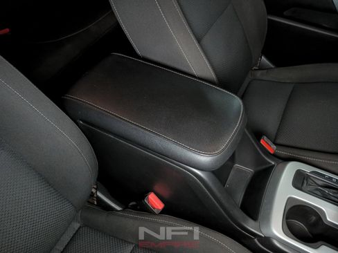 Used 2017 Chevrolet Colorado LT w/ LT Convenience Package AWD/4WD image 45