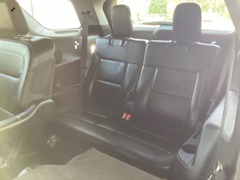 Used 2022 Ford Explorer XLT w/ Equipment Group 202A image 41