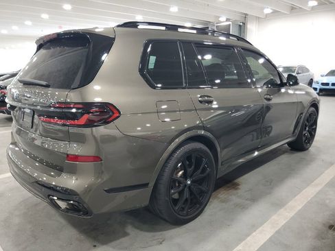 Certified 2025 BMW X7 xDrive40i w/ M Sport Package AWD/4WD image 3