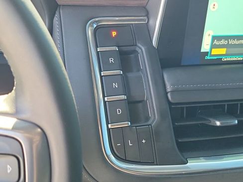 Certified 2024 Chevrolet Suburban LT w/ Luxury Package image 30