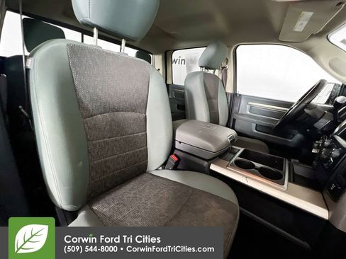 Used 2014 RAM 3500 SLT w/ Luxury Group image 16