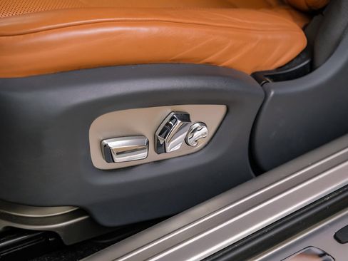 Used 2018 Rolls-Royce Wraith image 29