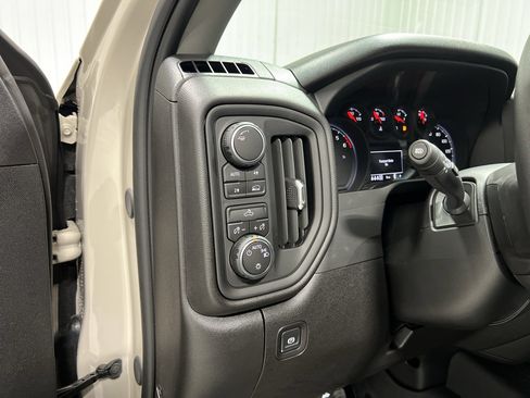 New 2026 Chevrolet Silverado 1500 Custom w/ LPO, Dark Essentials Package image 15