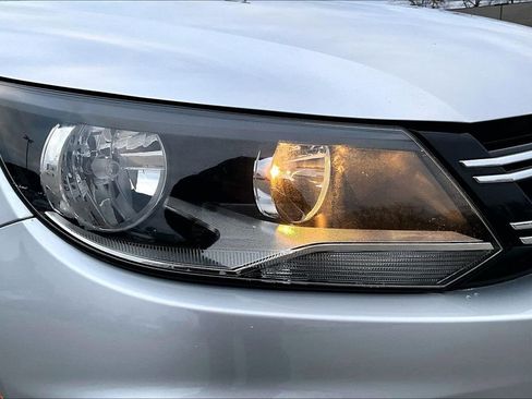 Used 2017 Volkswagen Tiguan S image 30