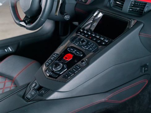 Used 2017 Lamborghini Aventador S AWD/4WD image 66