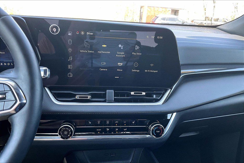 Used 2025 Chevrolet Equinox LT AWD/4WD image 19