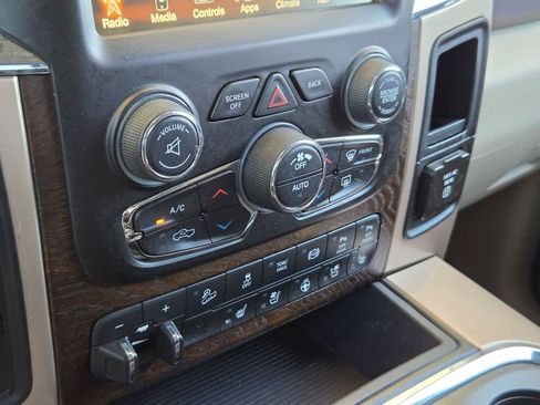 Used 2017 RAM 2500 Longhorn w/ Convenience Group image 18